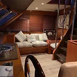 Amazing Boat To Sleep In Barcelona *