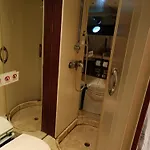 Amazing Boat To Sleep In Barcelona Сан-Адриан-де-Бесос