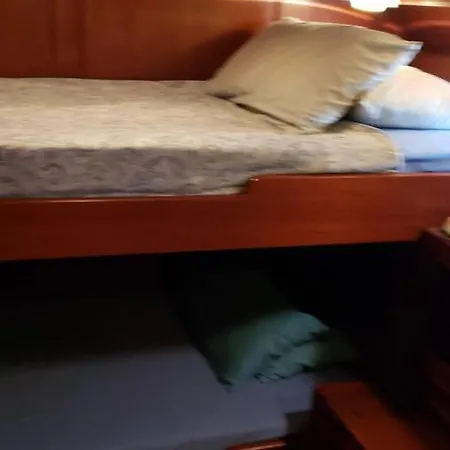 Ботель Amazing Boat To Sleep In Barcelona *